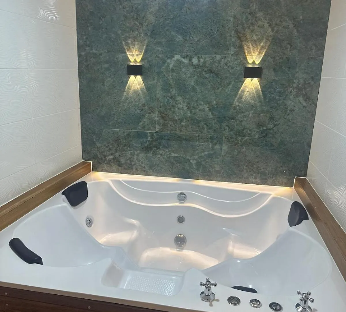 Modern House With Jacuzzi Stadium Medellín Apartman